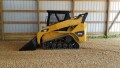 2004-caterpillar-257b-wheeled-skid-steer-loader-small-1