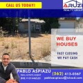 we-buy-houses-real-estate-agent-small-0
