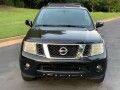 2011-nissan-patfinder-le-small-0