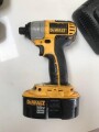 dewalt-dc825-14-inch-cordless-impact-driver-with-3-batteries-small-2