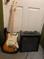 squier-strat-roland-cube-cosm-amp-small-10