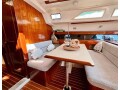 1983-hunter-34-sailboat-share-in-partnership-small-10