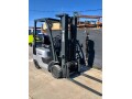 2006-nissan-forklift-3000lb-cap-small-1