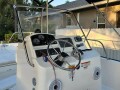 2012-boston-whaler-21-montauk-small-2