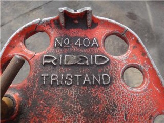 ridgid-vises-40a-portable-tristand