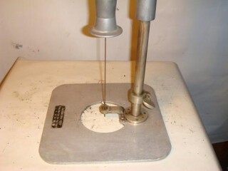 eastman-drill-type-cd-fabric-cutting-machine