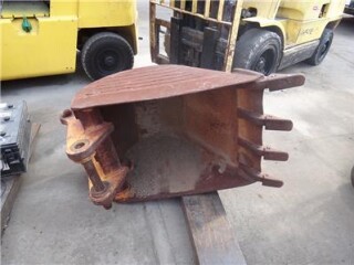 excavator-backhoe-digging-bucket-pin-on-attachment
