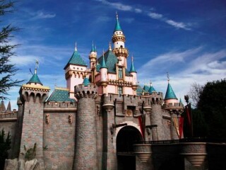 disneyland-cali-one-day-any-park-available