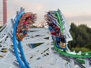 six-flags