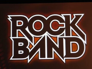 singerguitarist-forming-a-rock-band