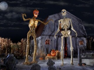 12-foot-skeleton