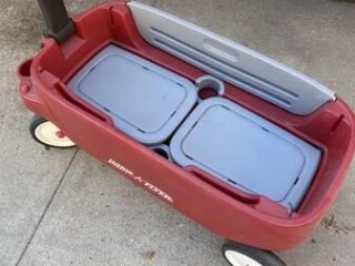 radio-flyer-wagon-for-two-kids
