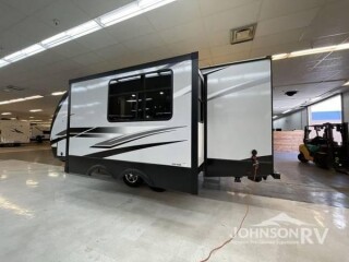 2022-winnebago-industries-towables-voyage-2427rb-travel-trailer