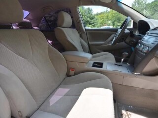 2009-toyota-camry-le