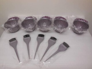 hairdressing-salon-hair-color-dye-brushes