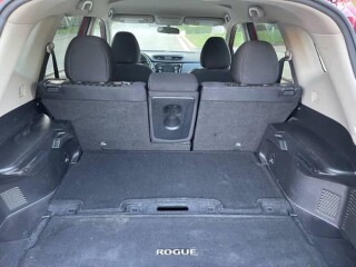 2017-nissan-rogue-s