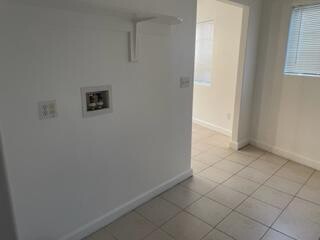 4-bedrooms-2-bathroom-house-near-parks-schools-and-freeways