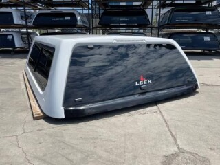 chevy-silverado-2500hd-610-2020-leer-100xr-camper-shell