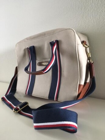 tommy-hilfiger-sports-workbag-big-1