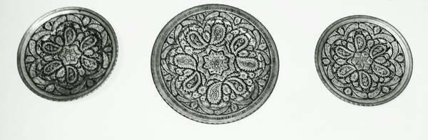 3-old-1950s-vintage-copper-plates-big-0