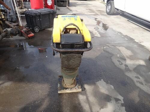 wacker-neuson-model-ds70-diesel-rammer-or-jumping-jack-vibratory-big-9
