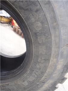 used-michelin-tires-205r25-wheel-loader-tire-big-4