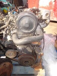 nissan-engine-4-cylinder-big-3