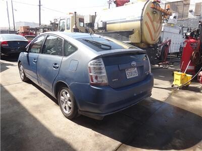2007-toyota-prius-sedan-big-4