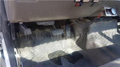 2001-ford-f-550-xl-super-duty-auger-truck-big-2