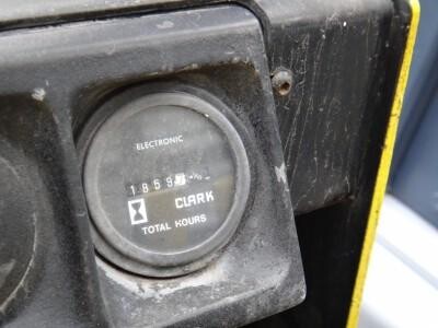 clark-forklift-big-6