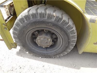 1987-mitsubishi-fd25-3800-lbs-cap-forklift-big-3