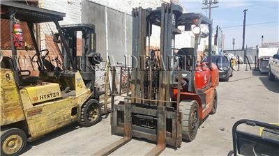 kalmar-p80cx-8000-lbs-forklift-big-5