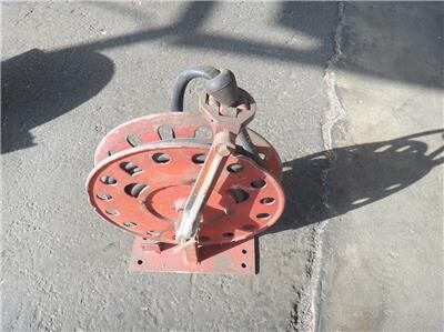 antique-air-hose-reel-big-1