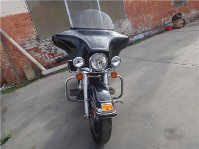 2011-harley-davidson-flhtp-motorcycle-big-0