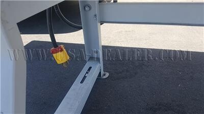 juki-mbh180-single-needle-chainstitch-button-hole-big-6