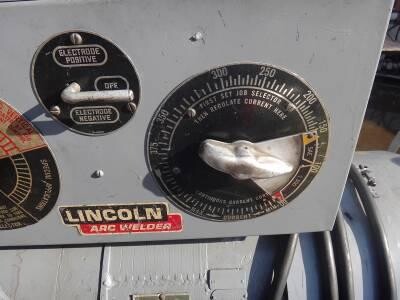 torpedo-lincoln-arc-welder-sae-300-big-8