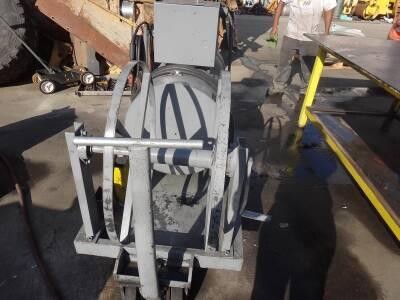 torpedo-lincoln-arc-welder-sae-300-big-5