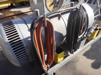 torpedo-lincoln-arc-welder-sae-300-big-3