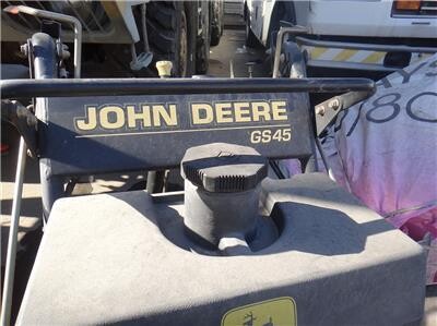john-deere-gs45-commercial-mower-big-2
