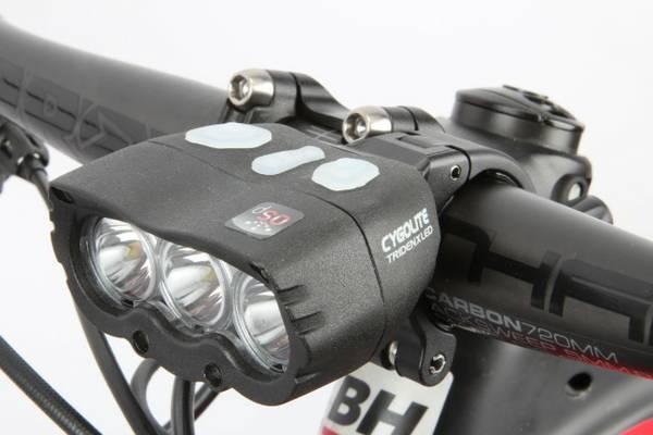 cygolite-tridenx-1300-osp-mountain-bike-light-big-2