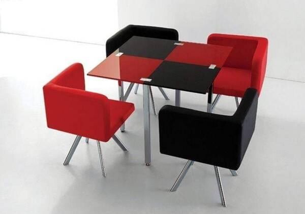 beautiful-tempered-glass-table-and-chairs-big-0