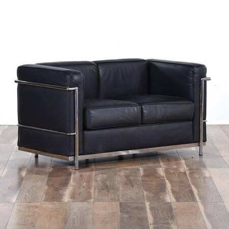 online-vintage-furniture-and-decor-auction-big-3
