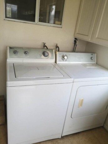 2-rooms-for-rent-in-pomona-big-2