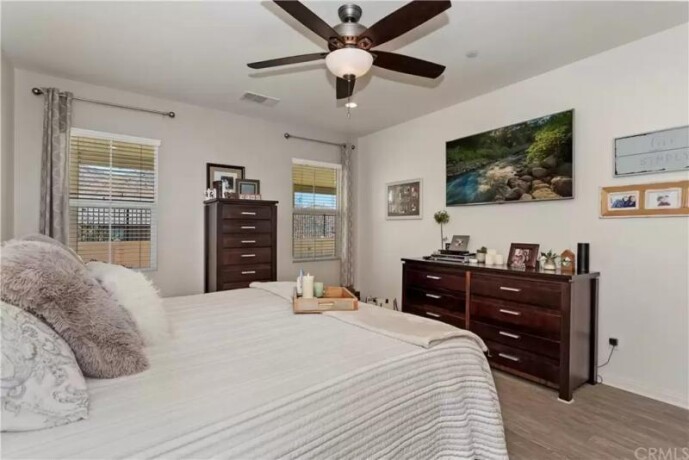 lovely-and-amazing-3bed-and-2bath-house-in-riverside-big-2