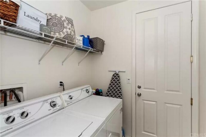lovely-and-amazing-3bed-and-2bath-house-in-riverside-big-0