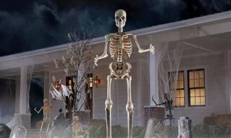 12-foot-skeleton-big-7