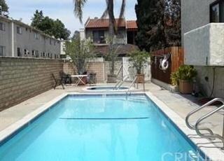 townhouse-for-rent-fully-remodeled-pool-garage-laundry-room-big-1