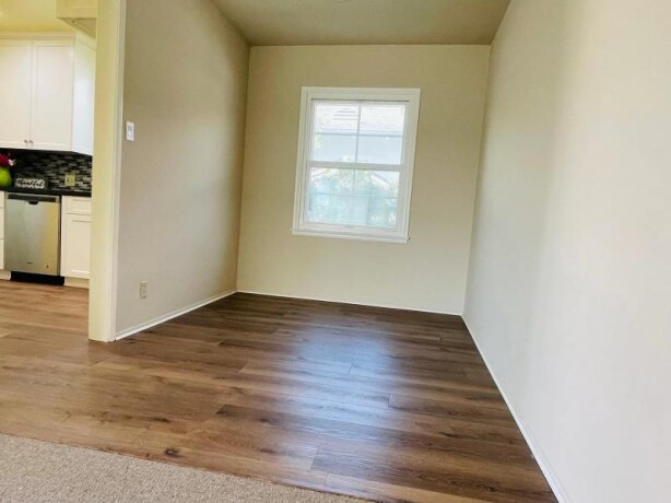 2-bedroom-house-for-rent-big-3