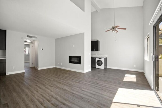 700sft-studio-1br-apartment-available-for-rent-big-0