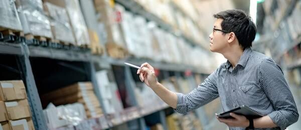 warehouse-assistant-manager-big-0